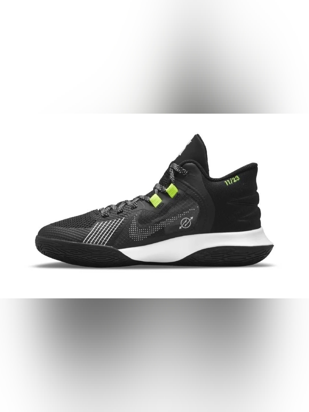 Men's Nike Kyrie Flytrap 5 Sneakers. Size 7.5